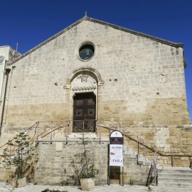 Brindisi má několik kostelů a dóm.